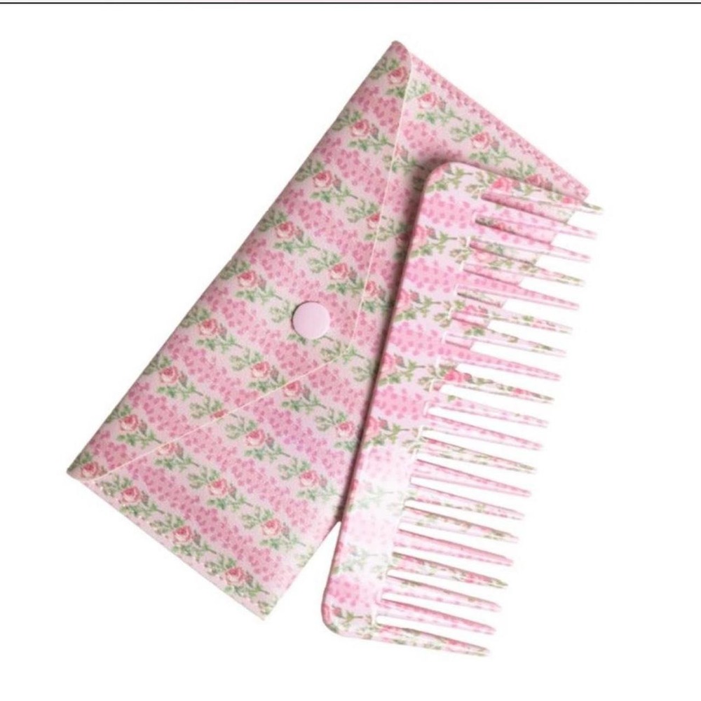 Wet Brush LoveShackFancy pink floral comb with matching case